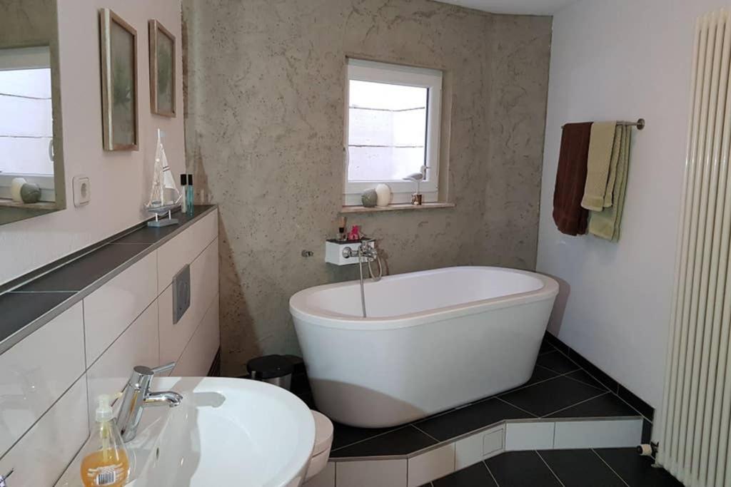 Idyllische Ferienwohnung Zum Wohlfuehlen+Entspannen Lichtenstein  Buitenkant foto